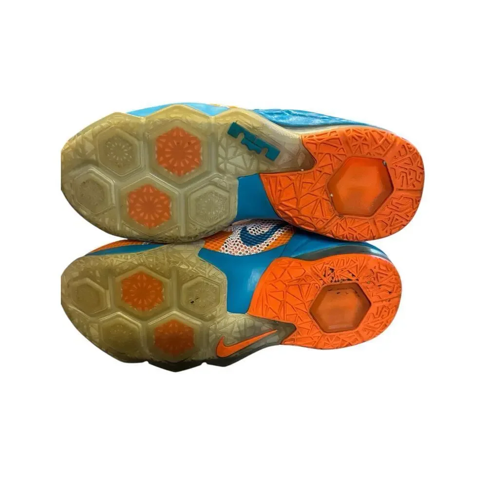 Nike LeBron XII  Size 4Y US sneakers